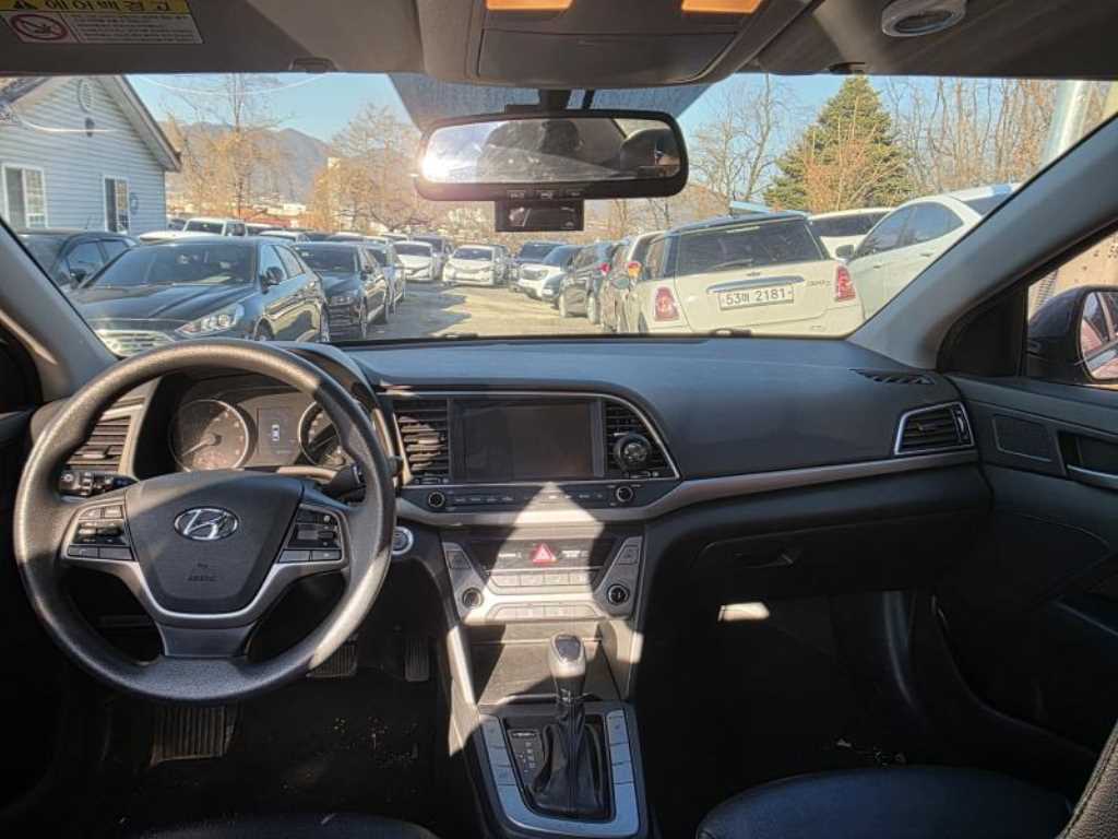 HYUNDAI Avante 2018 Gris - Importación desde Corea - HF Imports Iquique - Foto 13