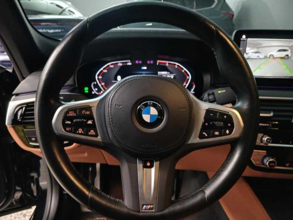 BMW 5 Series - Vista 11