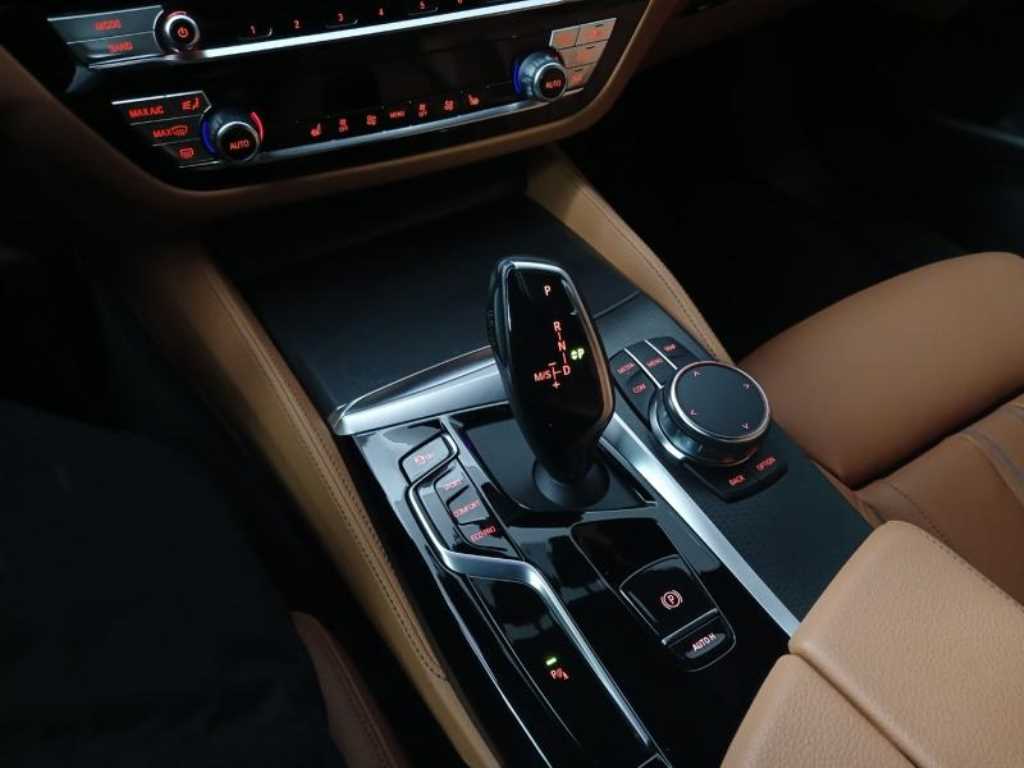 BMW 5 Series 2023 - Importación desde Corea - HF Imports Iquique - Foto 15