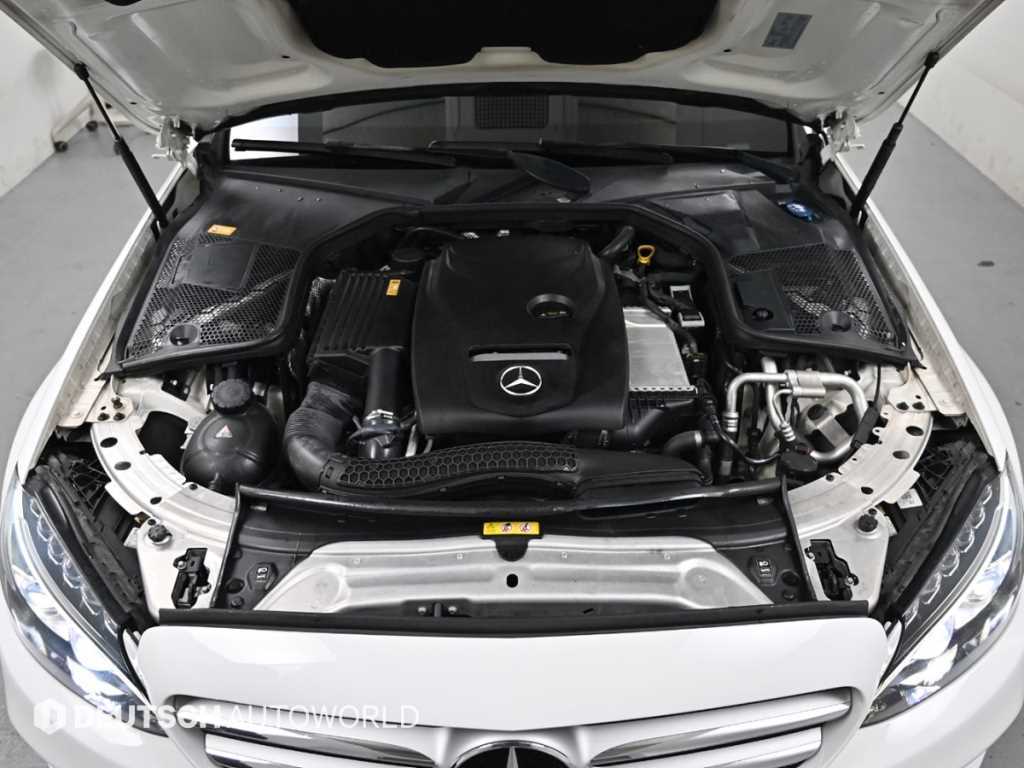 Mercedes Benz C Class - Vista 6