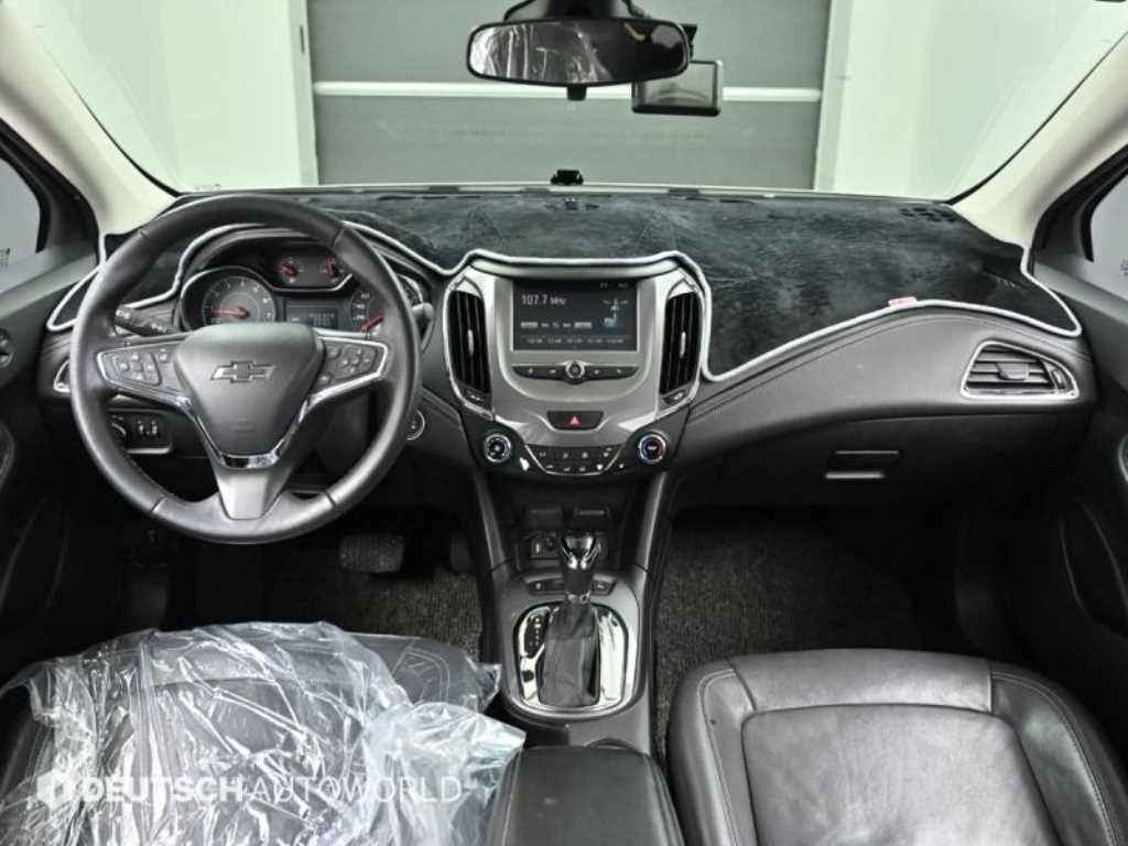 Chevrolet Cruise - Vista 7