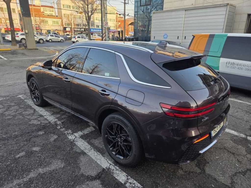 Genesis GV70 - Vista 4