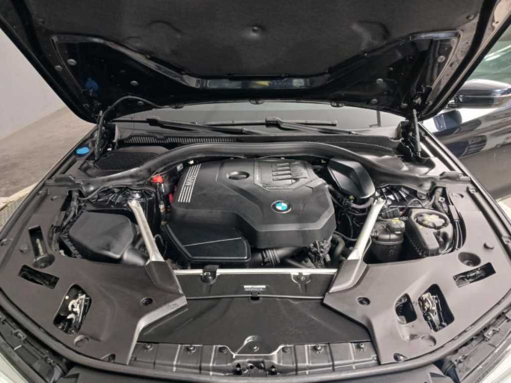 BMW 5 Series 2023 - Importación desde Corea - HF Imports Iquique - Foto 19