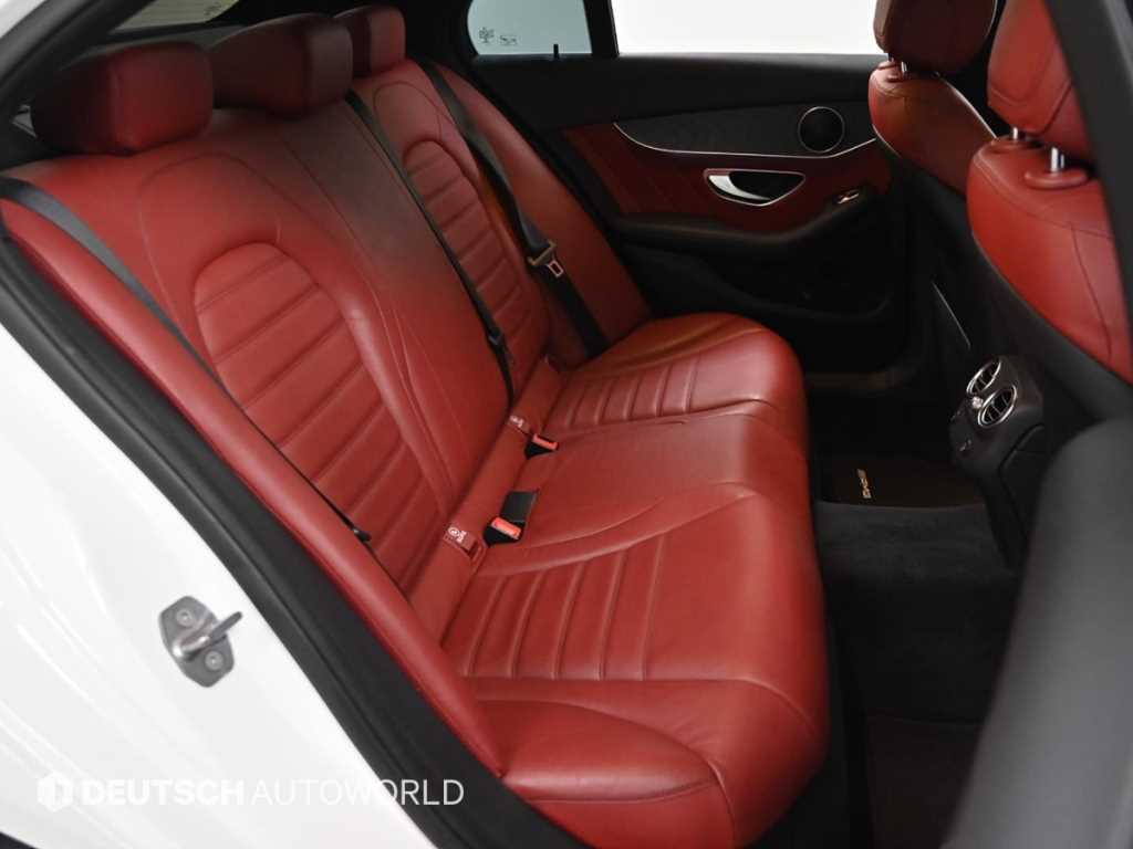 Mercedes Benz C Class - Vista 12