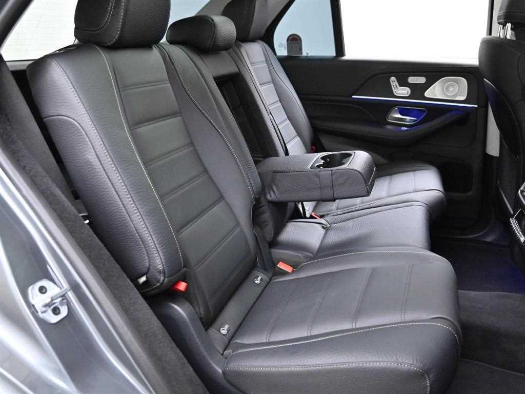 Mercedes Benz GLE Class - Vista 12