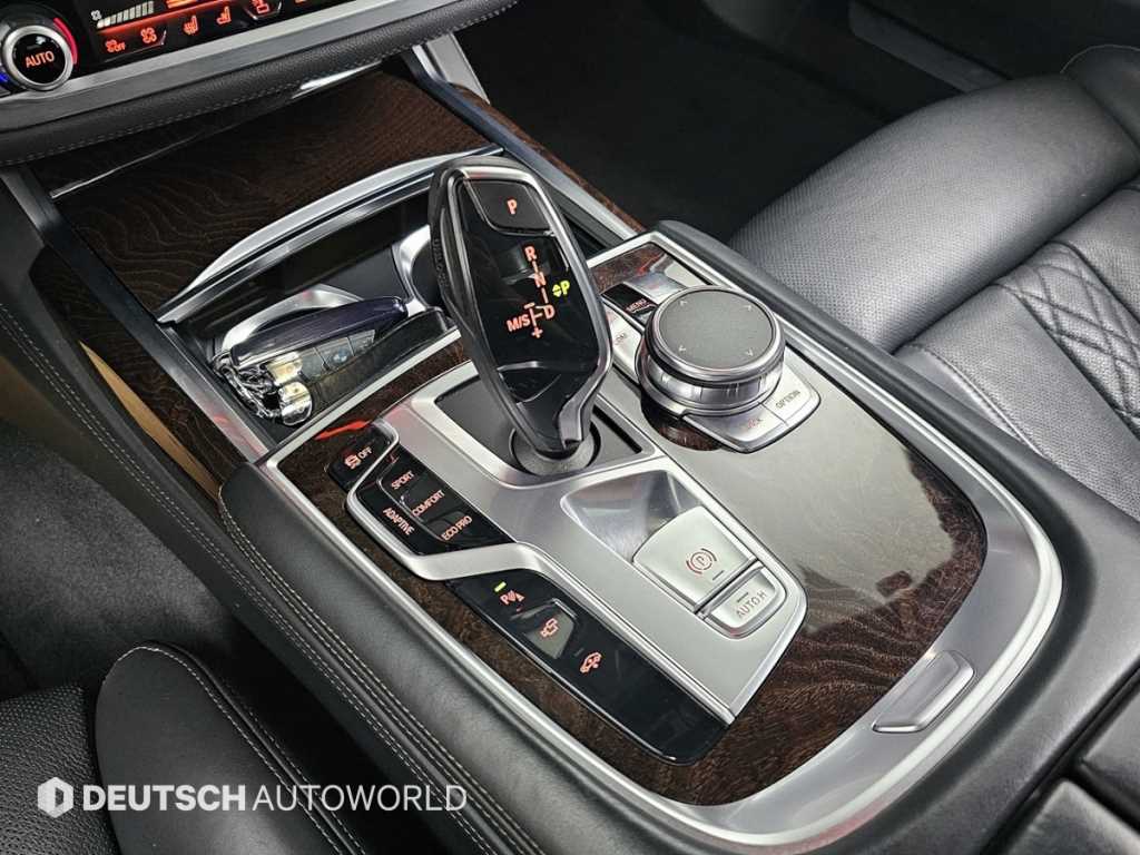 BMW 7 Series - Vista 9