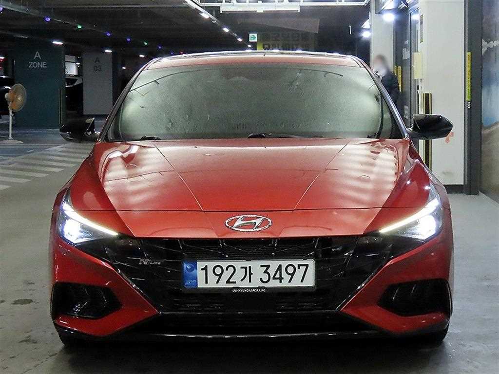 HYUNDAI Avante - Vista 2