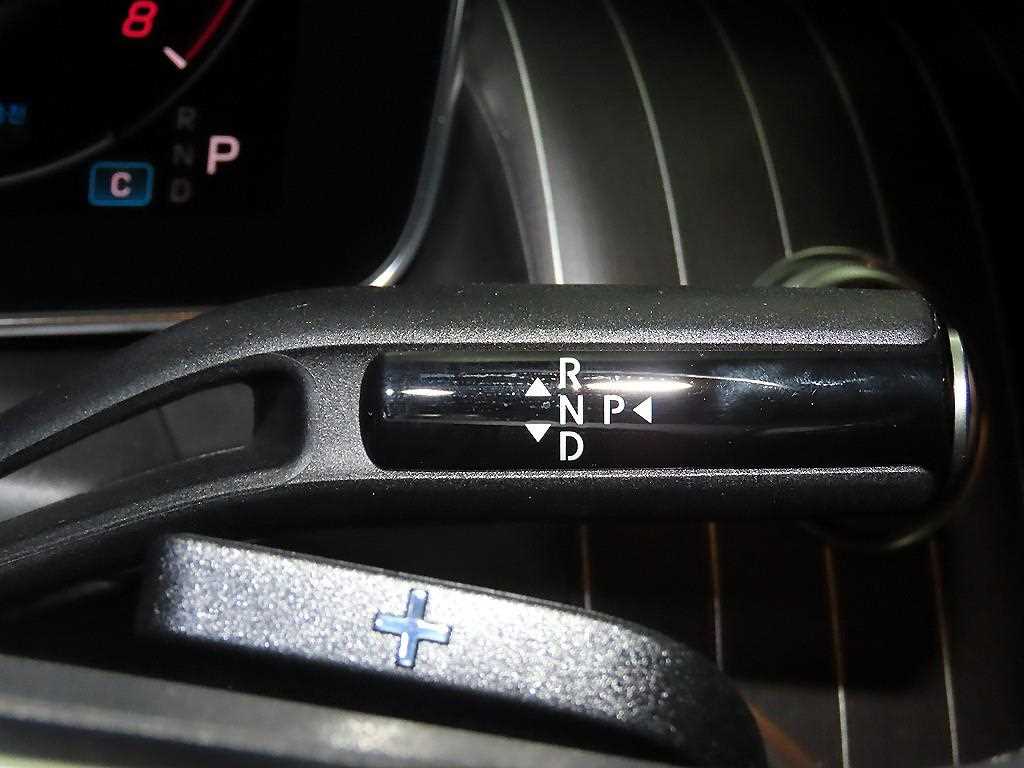 Mercedes Benz GLC Class - Vista 12