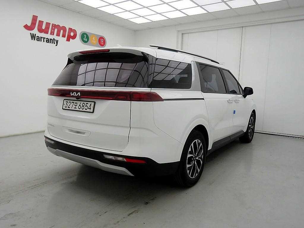 KIA Carnival - Vista 4
