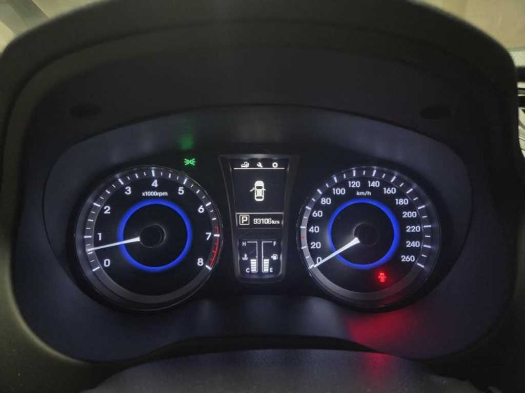 HYUNDAI Grandeur - Vista 5