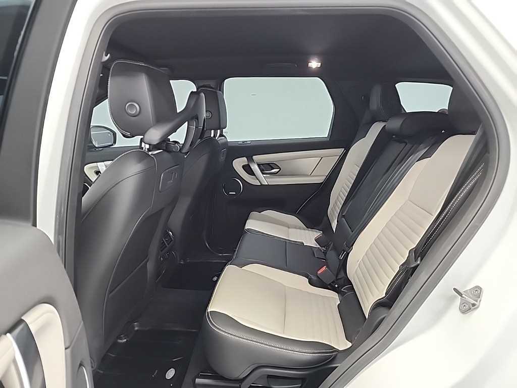 Land Rover Discovery Sports - Vista 12