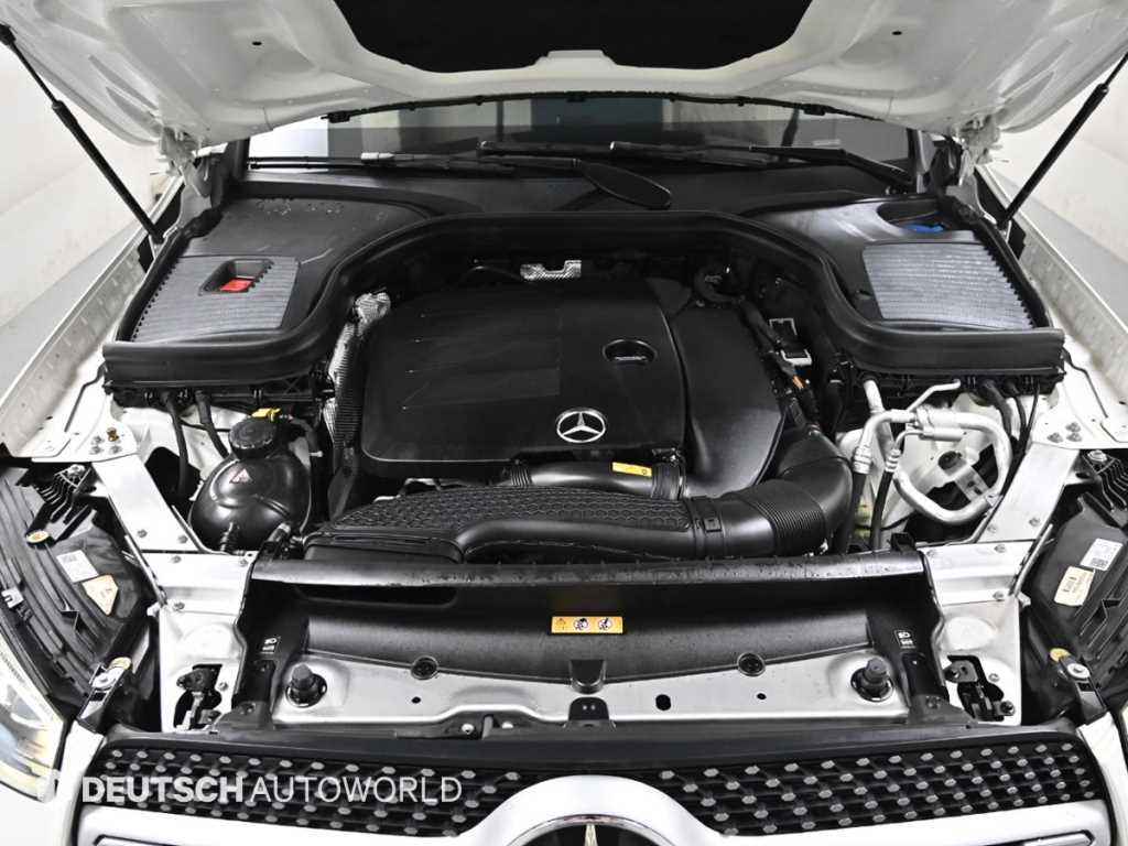 Mercedes Benz GLC Class - Vista 6