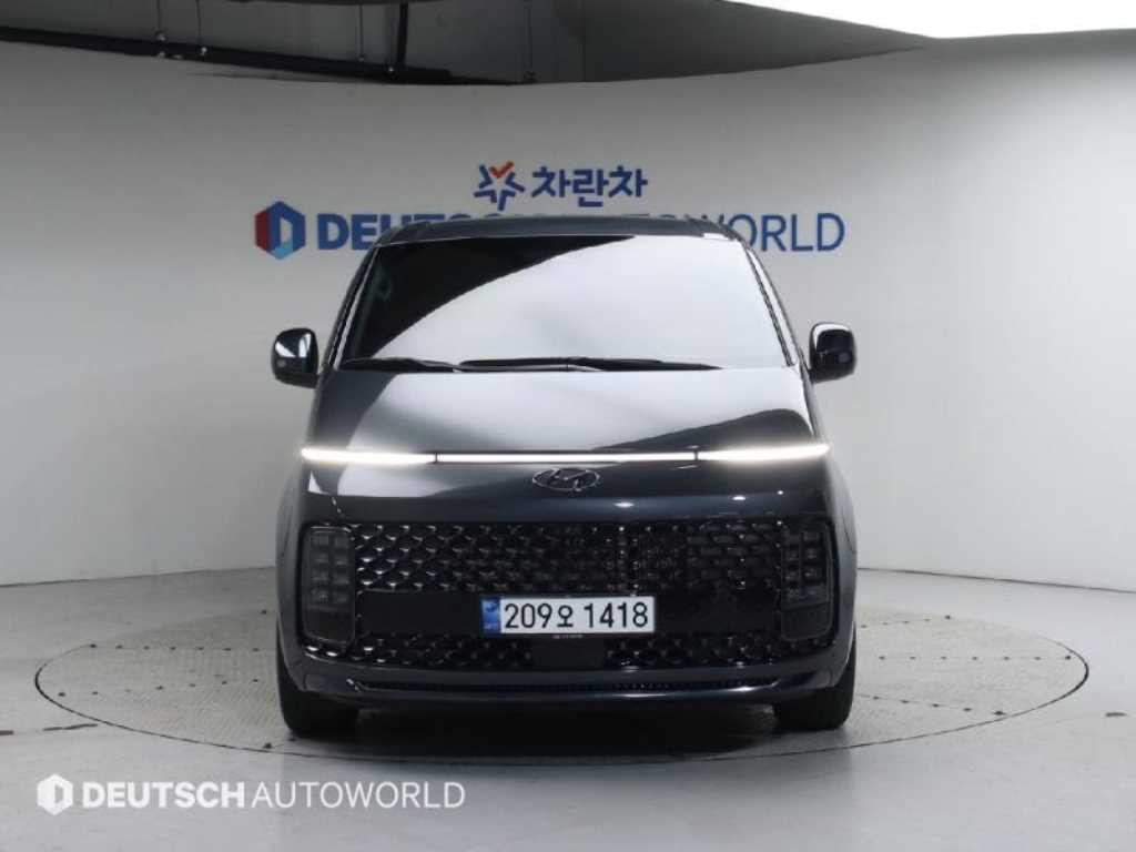 HYUNDAI Staria - Vista 3