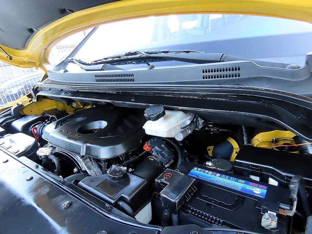 HYUNDAI Starex 2018 Amarillo - Importación desde Corea - HF Imports Iquique - Foto 19