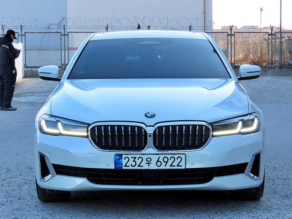BMW 5 Series - Vista 2