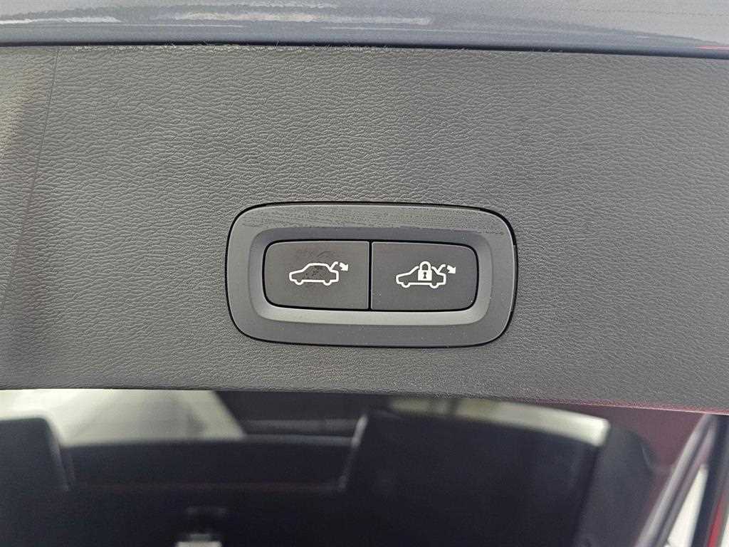 Volvo XC40 2023 skyblue - Importación desde Corea - HF Imports Iquique - Foto 20