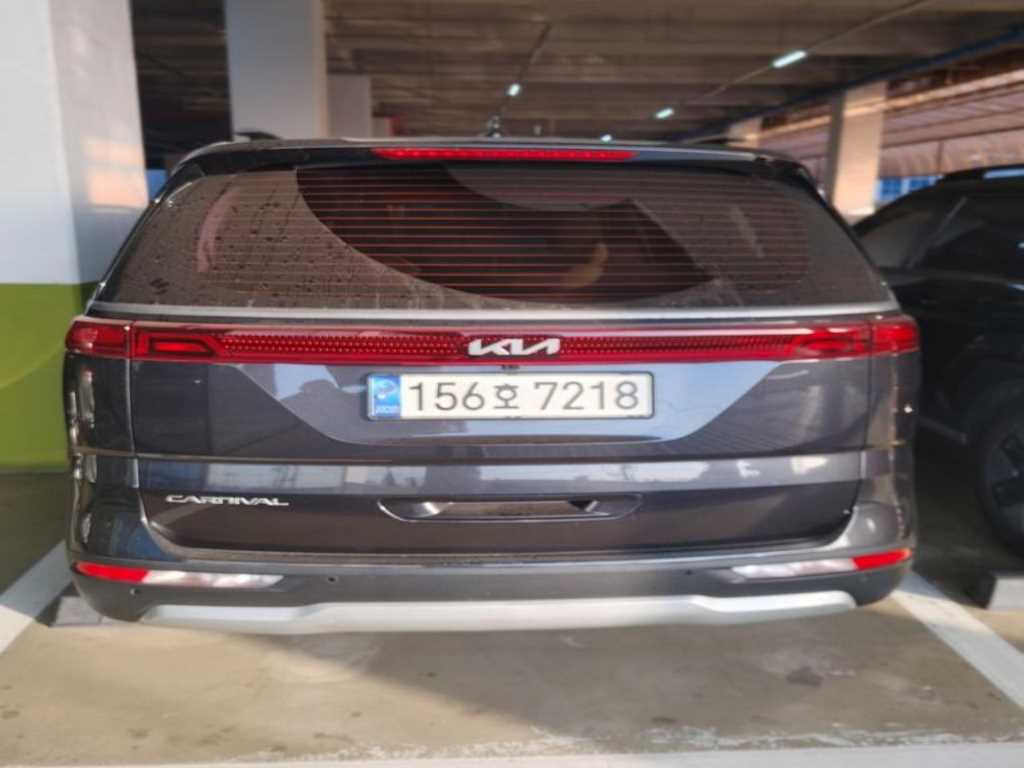 KIA Carnival - Vista 2