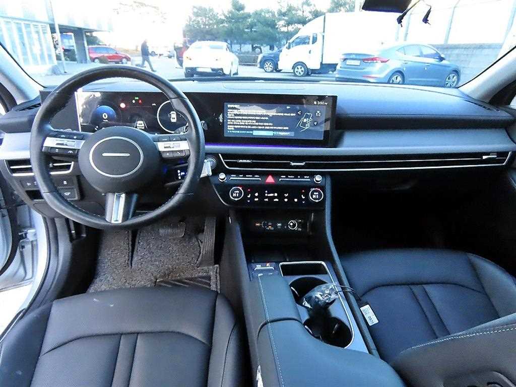 HYUNDAI Sonata - Vista 7