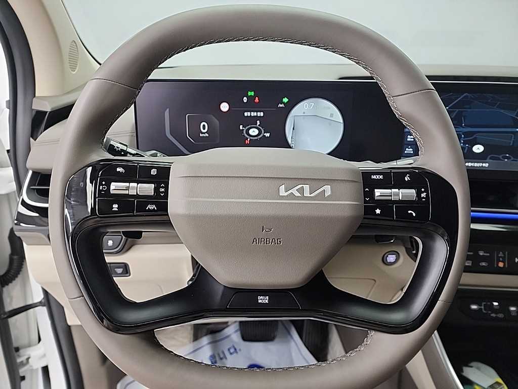 KIA Carnival - Vista 9