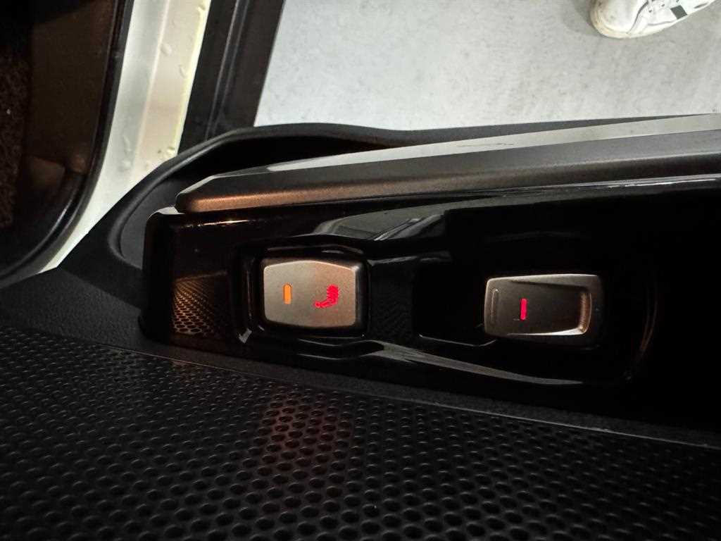 Ssangyong Tivoli 2019 Blanco - Importación desde Corea - HF Imports Iquique - Foto 14