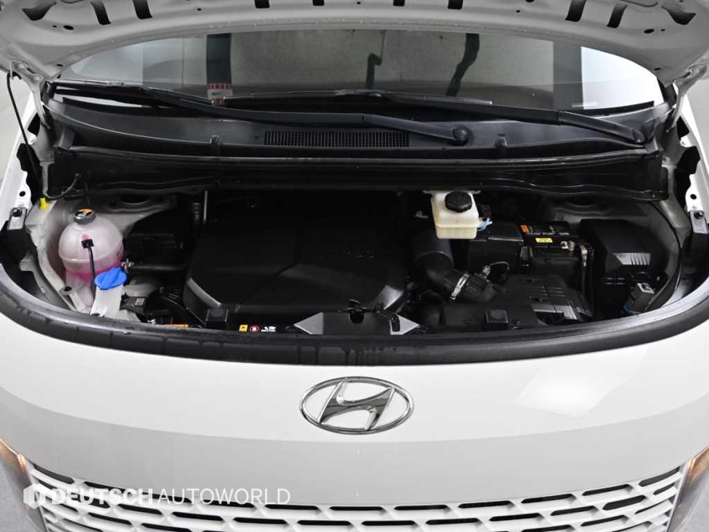 HYUNDAI Staria - Vista 6