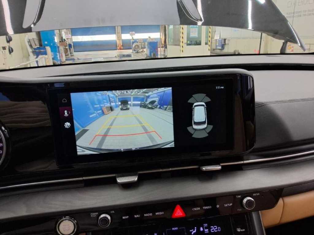 KIA Carnival - Vista 3