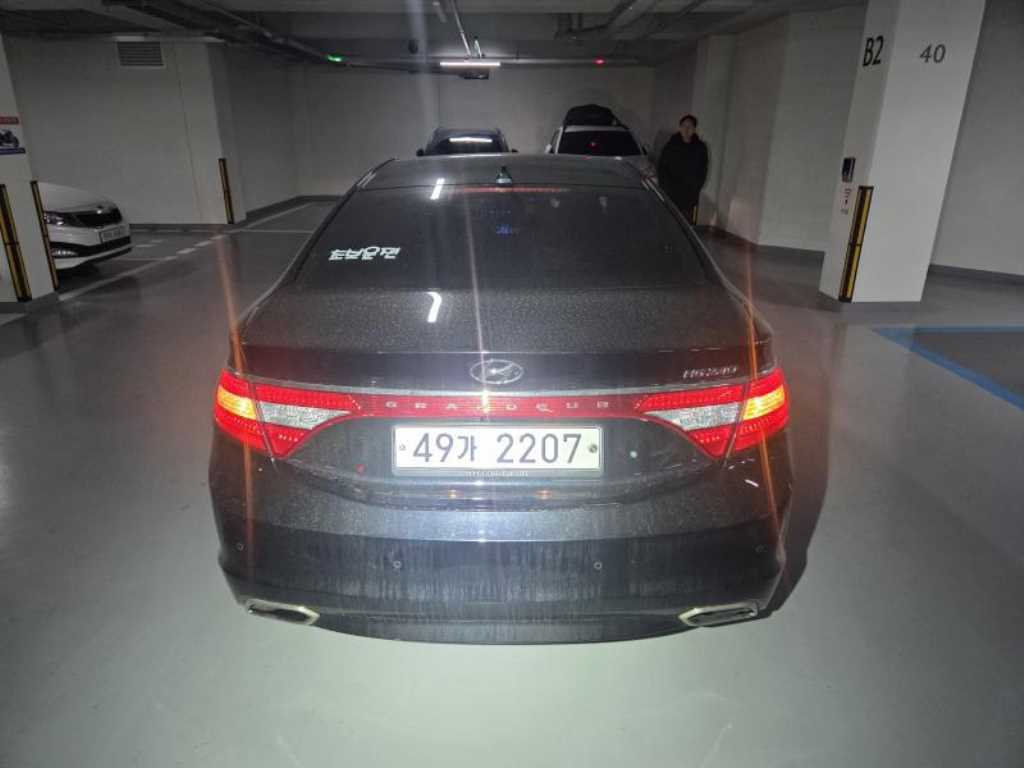 HYUNDAI Grandeur - Vista 4