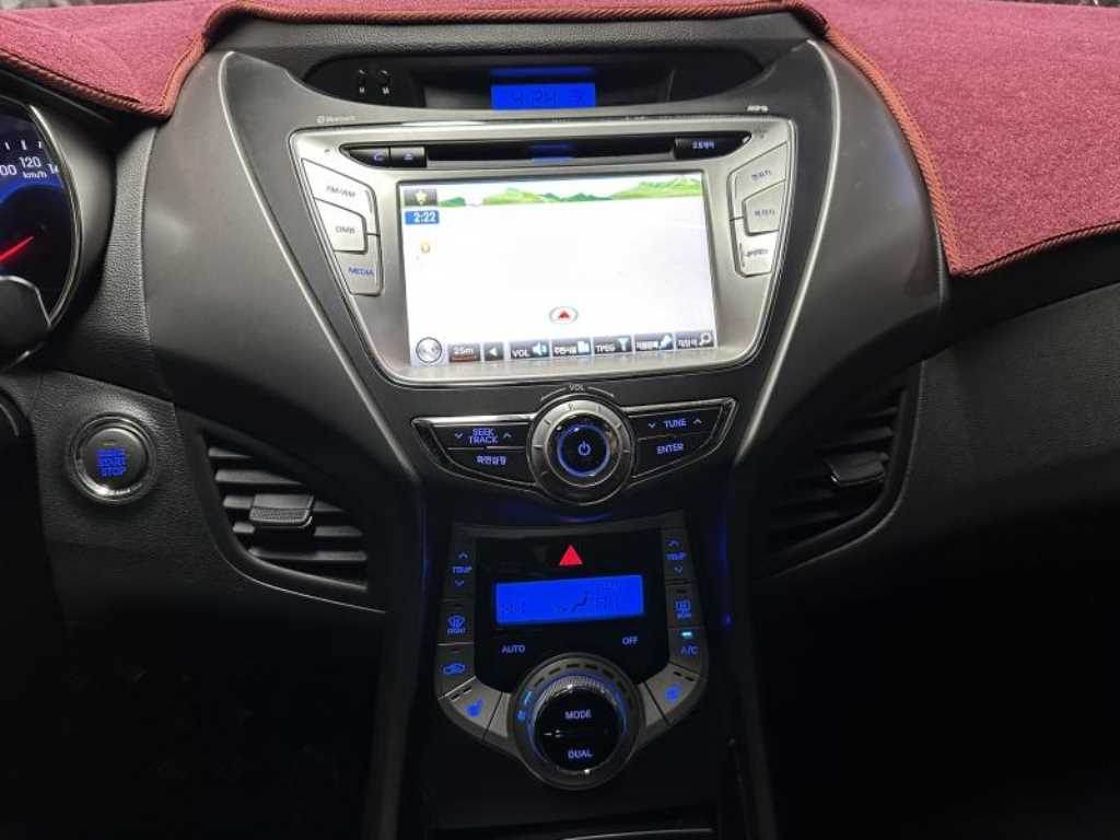 HYUNDAI Avante 2011 Negro - Importación desde Corea - HF Imports Iquique - Foto 14