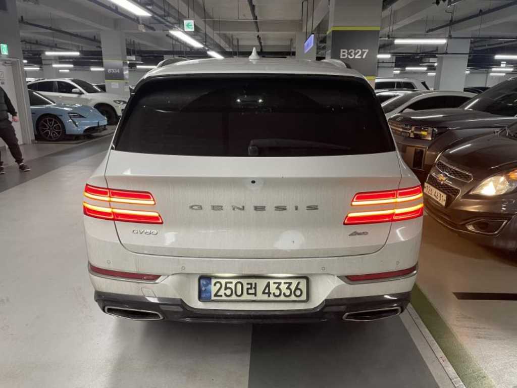 Genesis GV80 - Vista 4