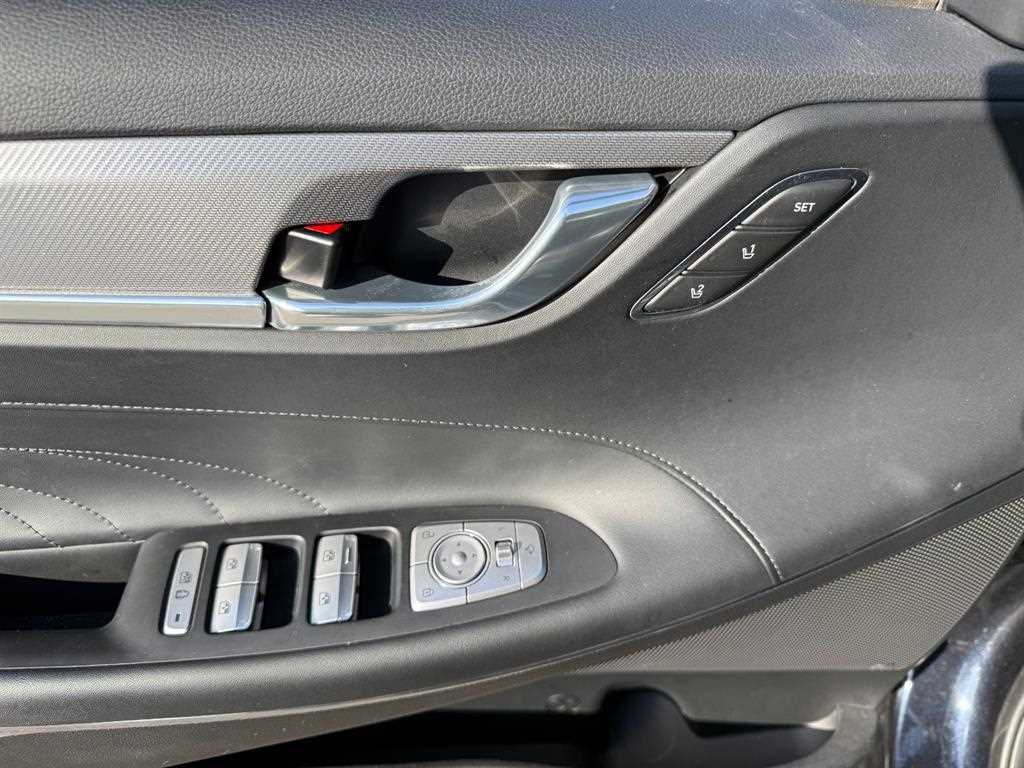 HYUNDAI Grandeur - Vista 12