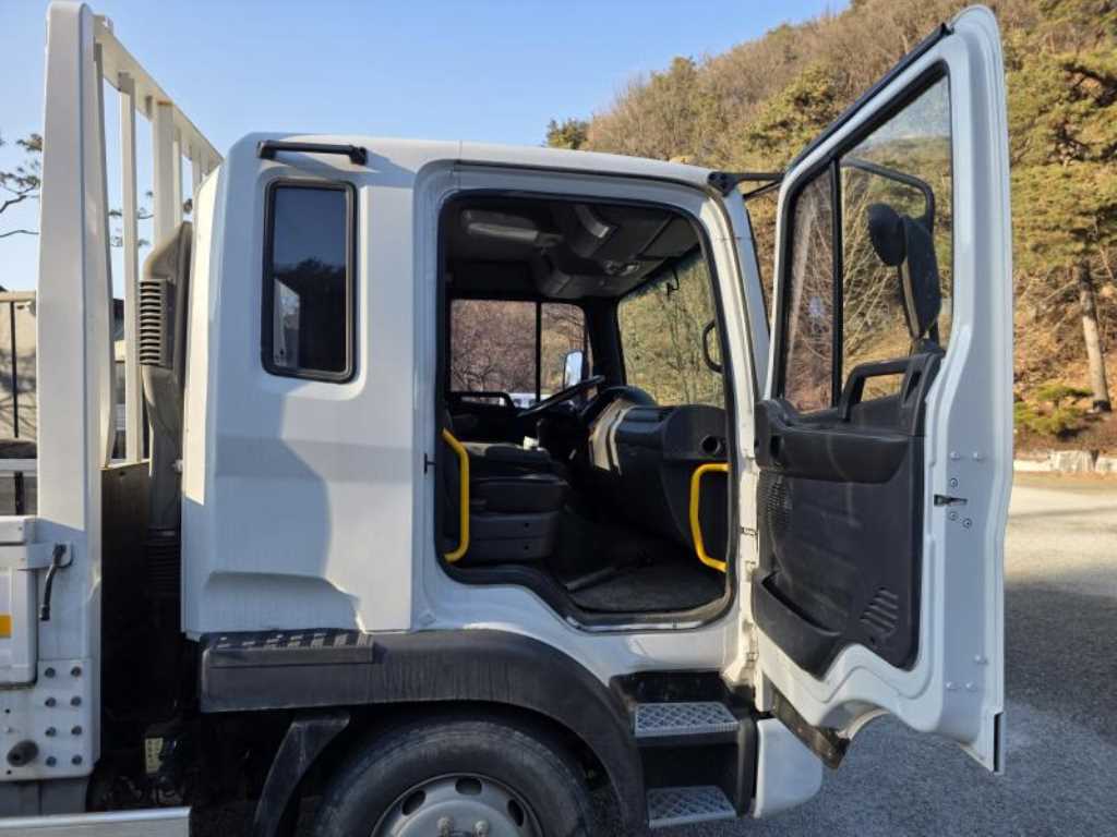 medium and large cargo Cargo - Vista 9