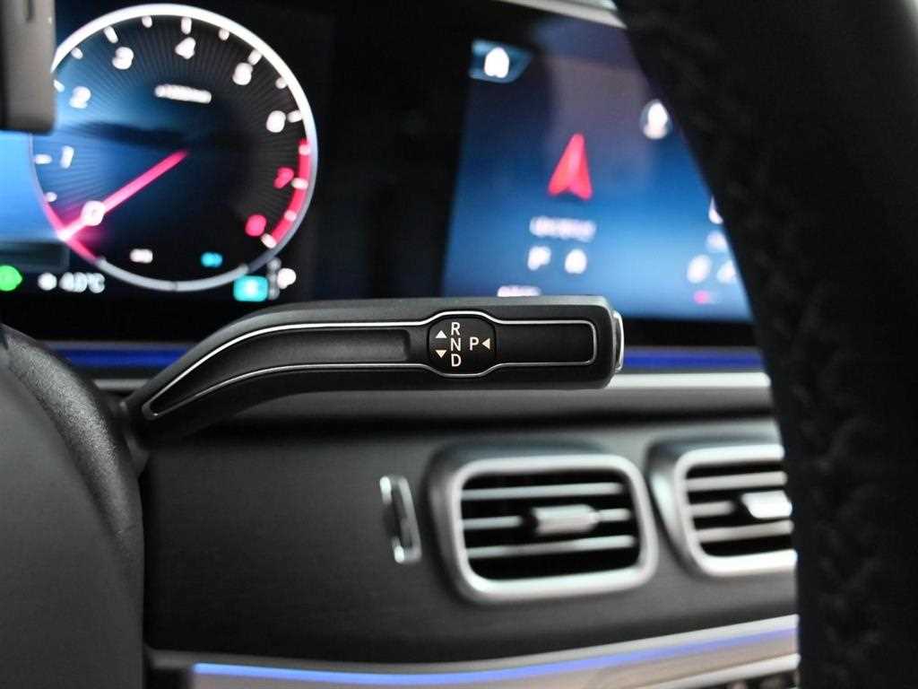 Mercedes Benz GLE Class - Vista 9