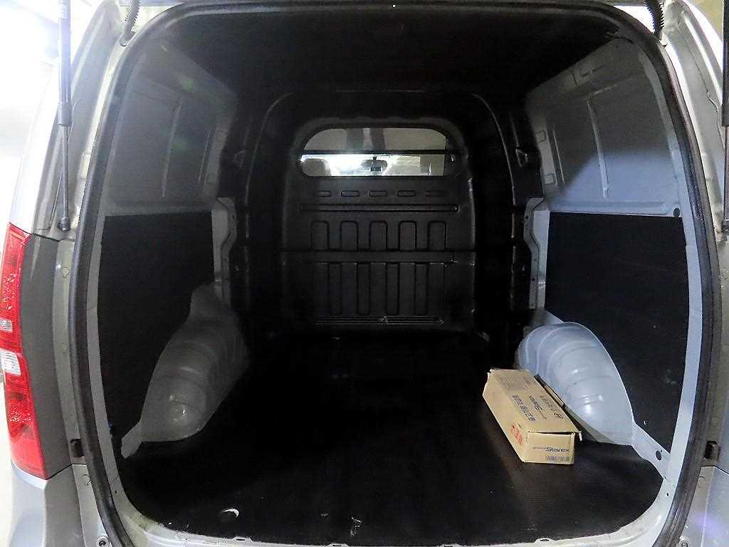 HYUNDAI Starex 2019 Plateado - Importación desde Corea - HF Imports Iquique - Foto 16