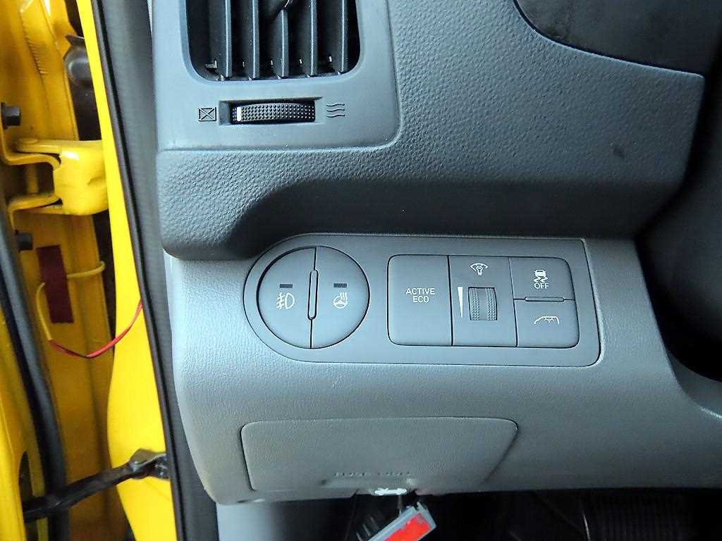 HYUNDAI Starex 2018 Amarillo - Importación desde Corea - HF Imports Iquique - Foto 13