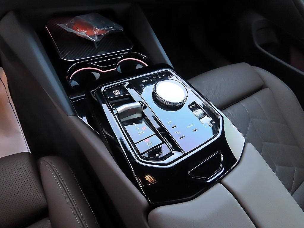 BMW 5 Series - Vista 11