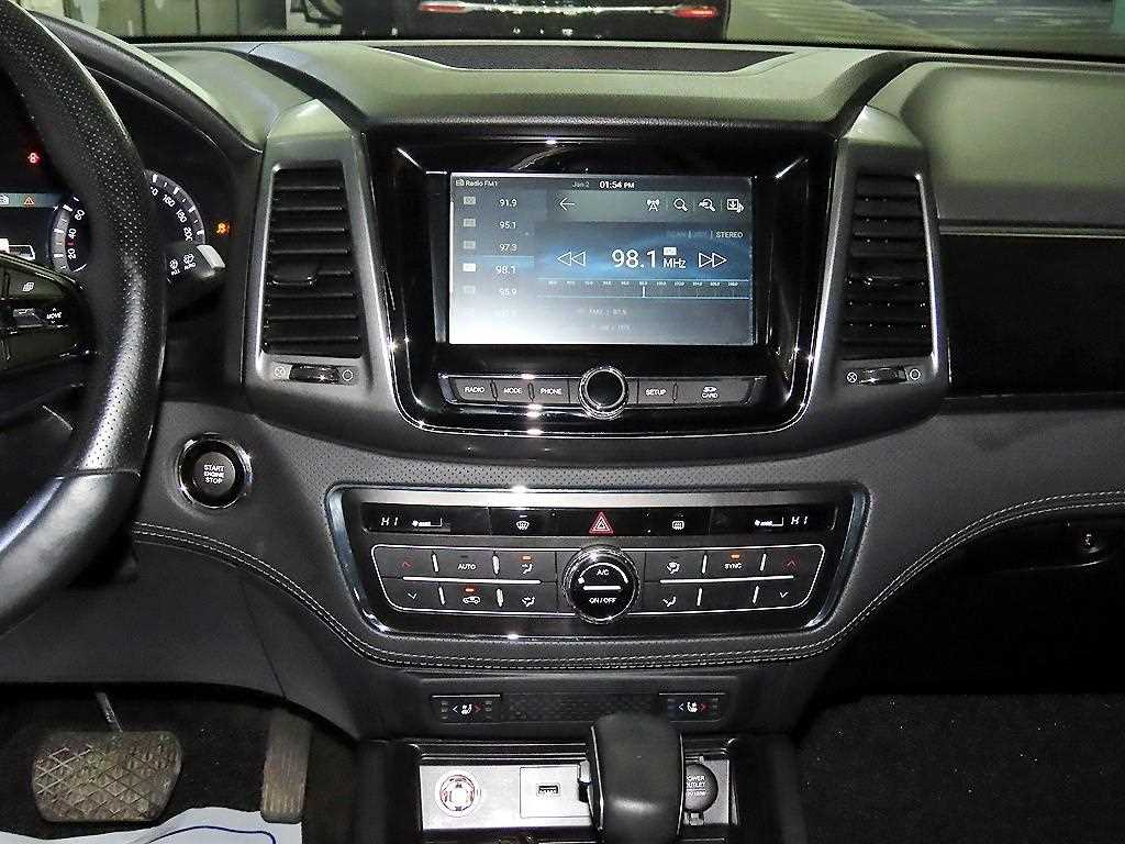 Ssangyong Rexton - Vista 8