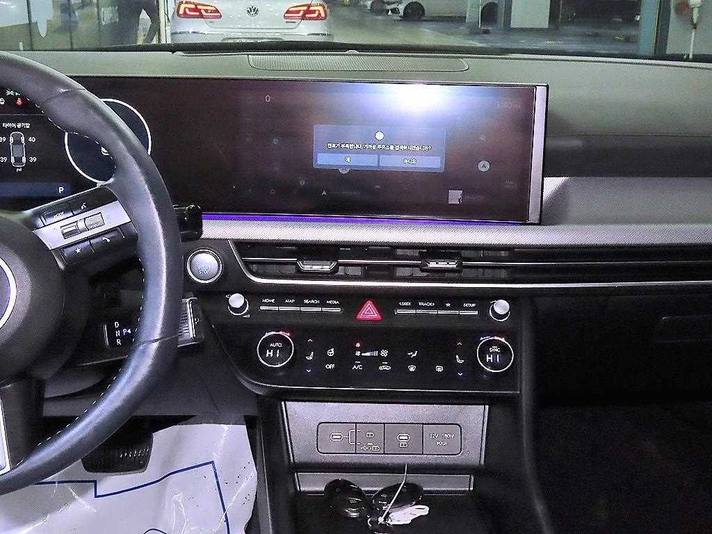 HYUNDAI Sonata - Vista 11