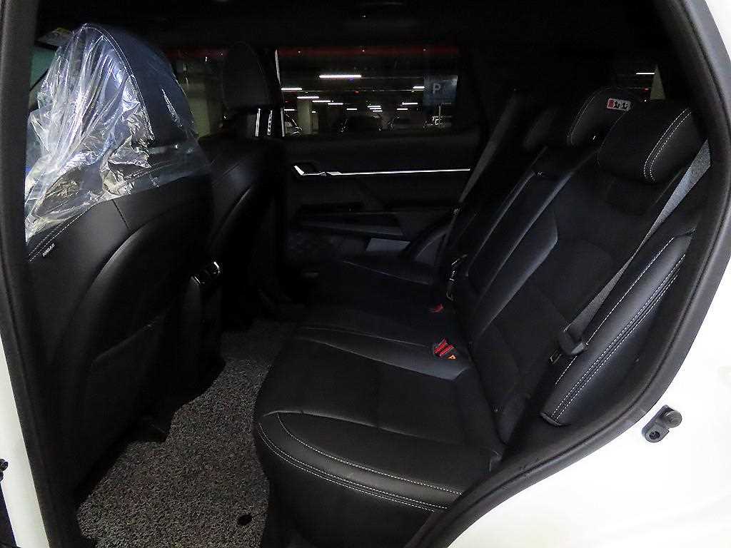 Ssangyong Torres - Vista 7