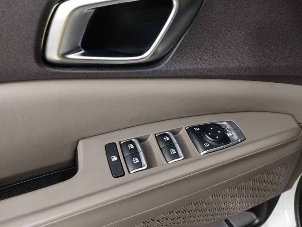 KIA Carnival - Vista 9