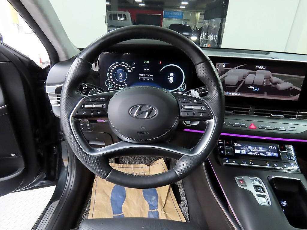 HYUNDAI Grandeur - Vista 9