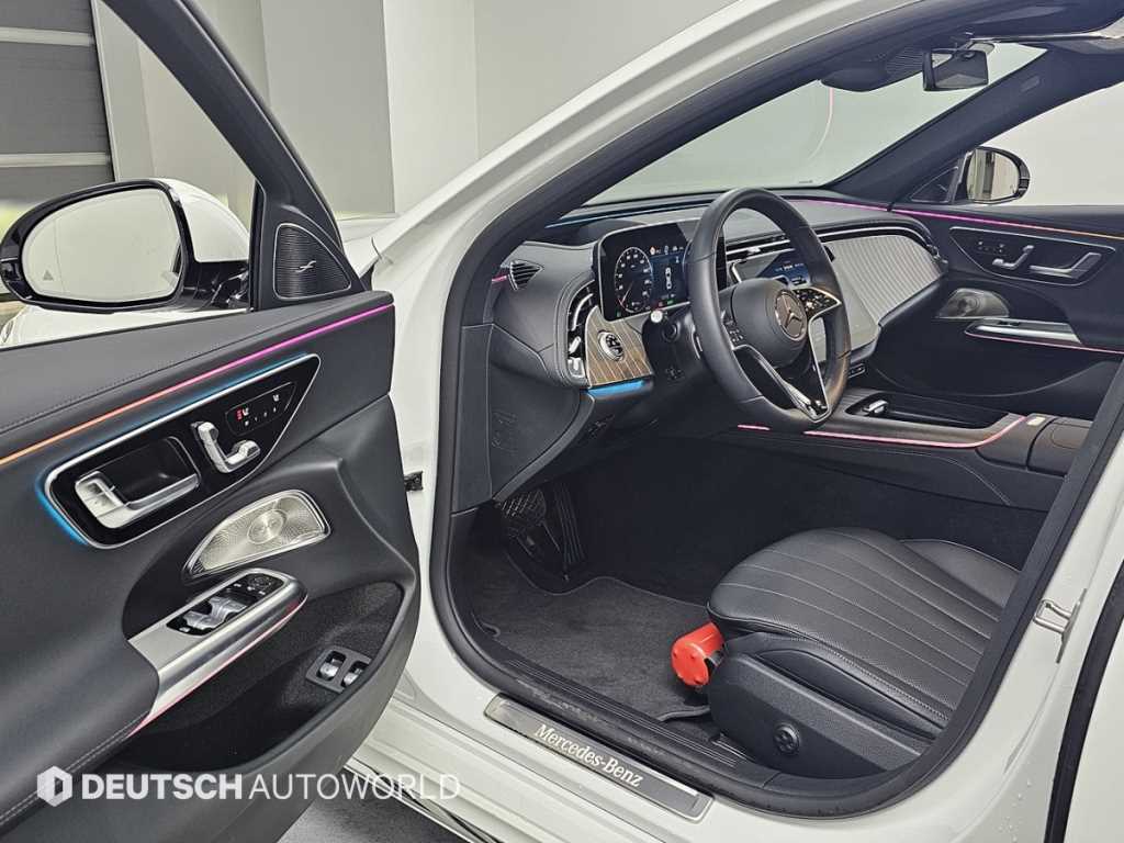 Mercedes Benz E class - Vista 11