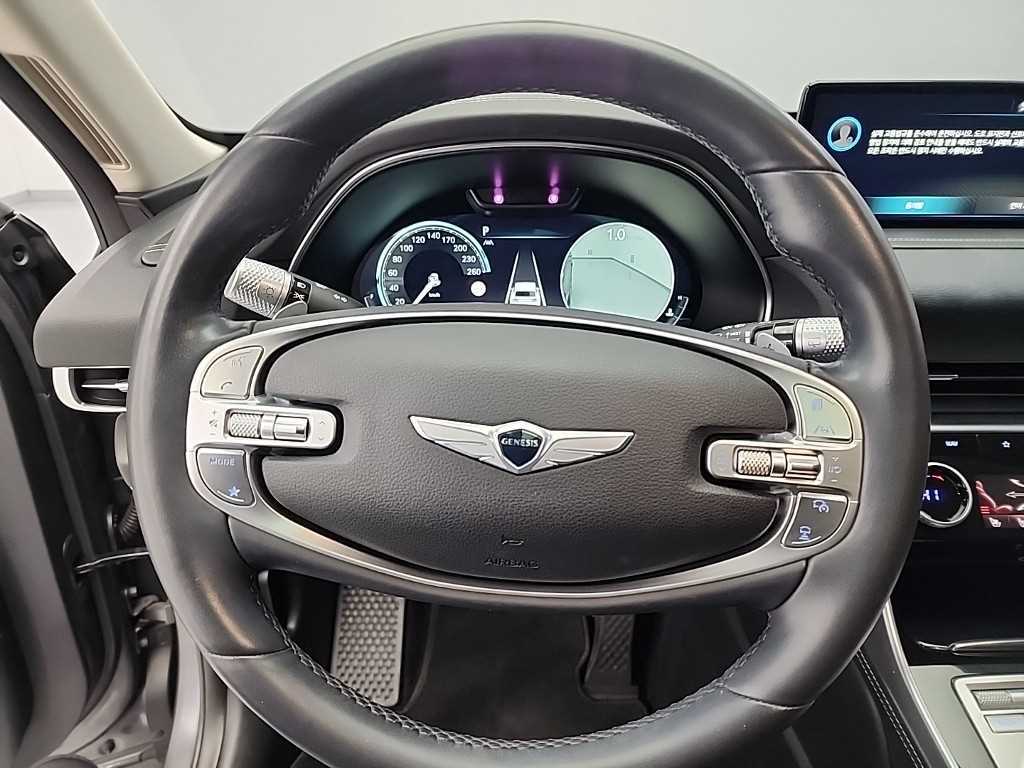 Genesis GV80 - Vista 9