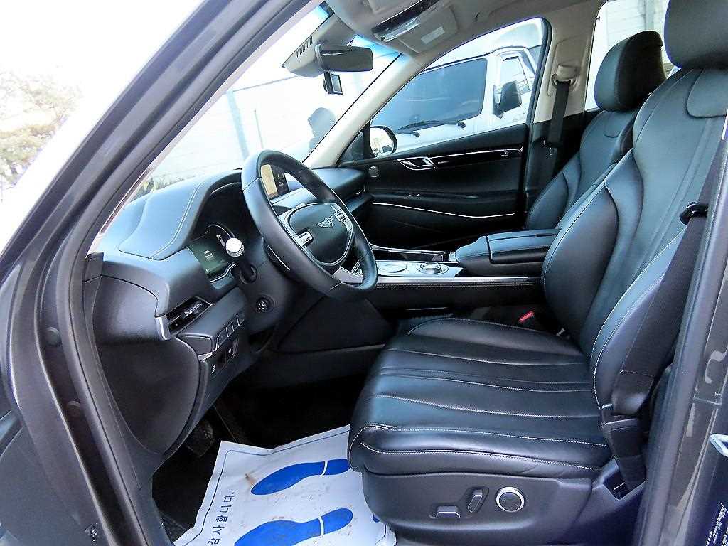 Genesis GV80 - Vista 5