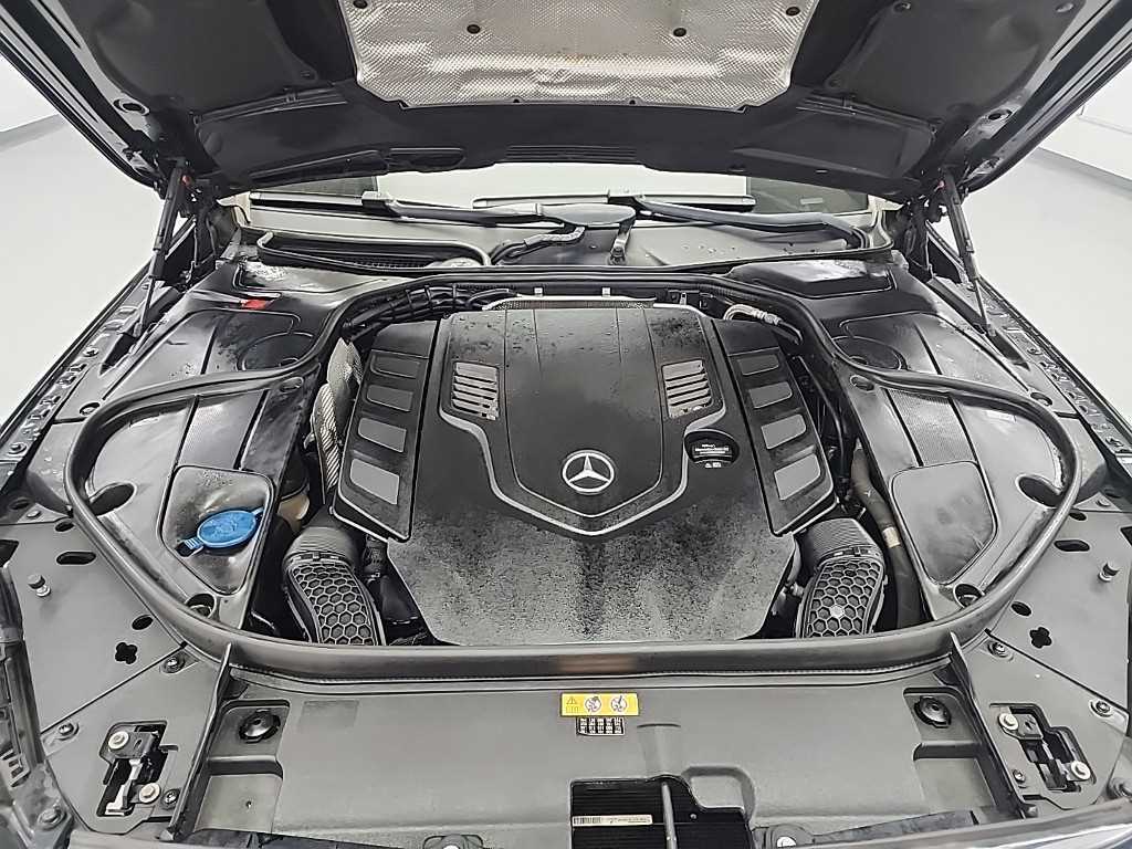 Mercedes Benz S Class - Vista 5