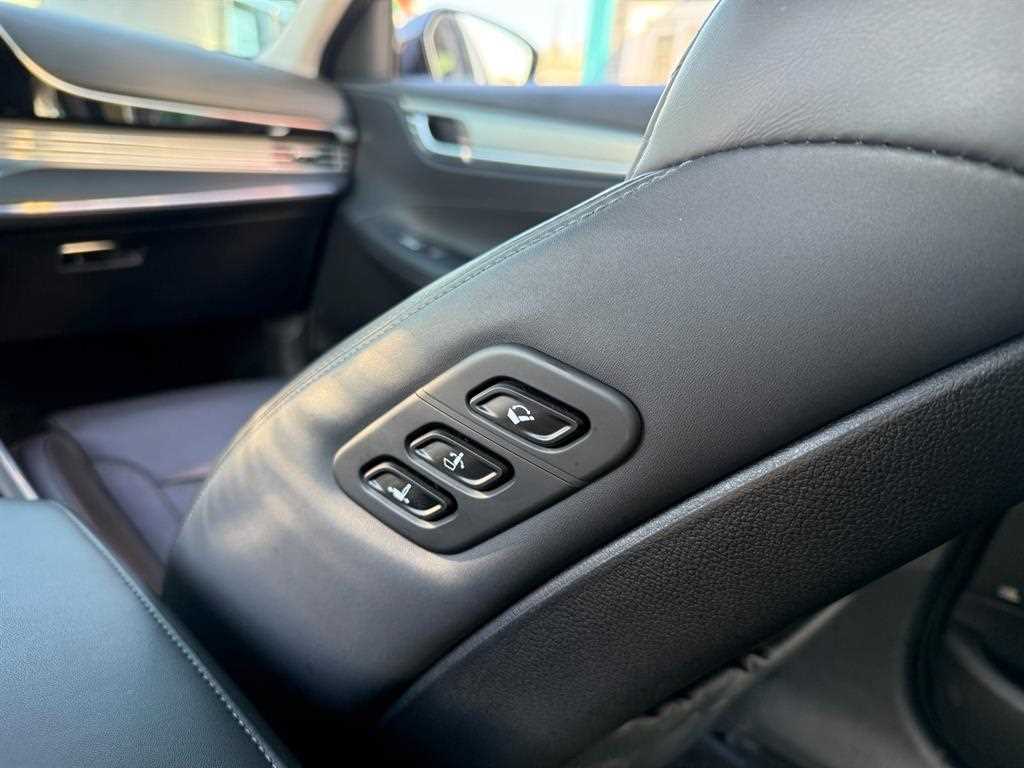 HYUNDAI Grandeur - Vista 11