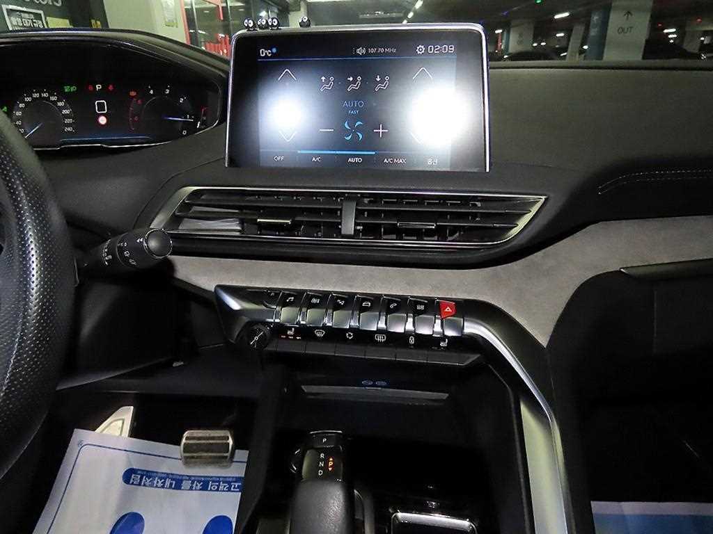 Peugeot 5008 - Vista 11