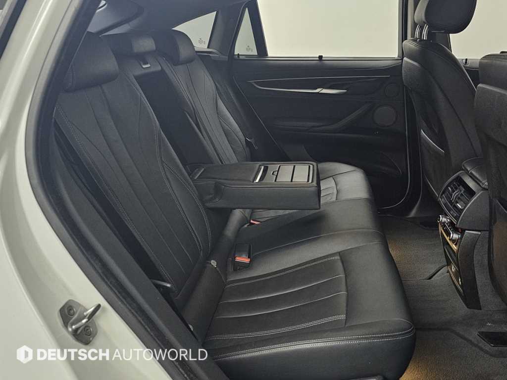 BMW X6 - Vista 12