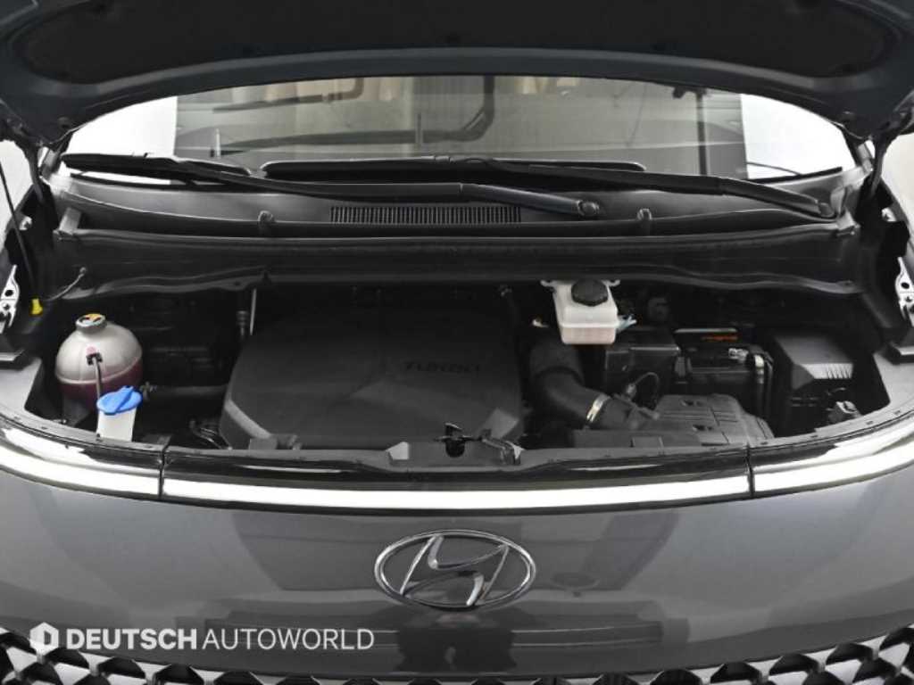 HYUNDAI Staria - Vista 6