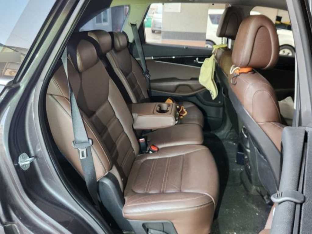KIA Sorento - Vista 5