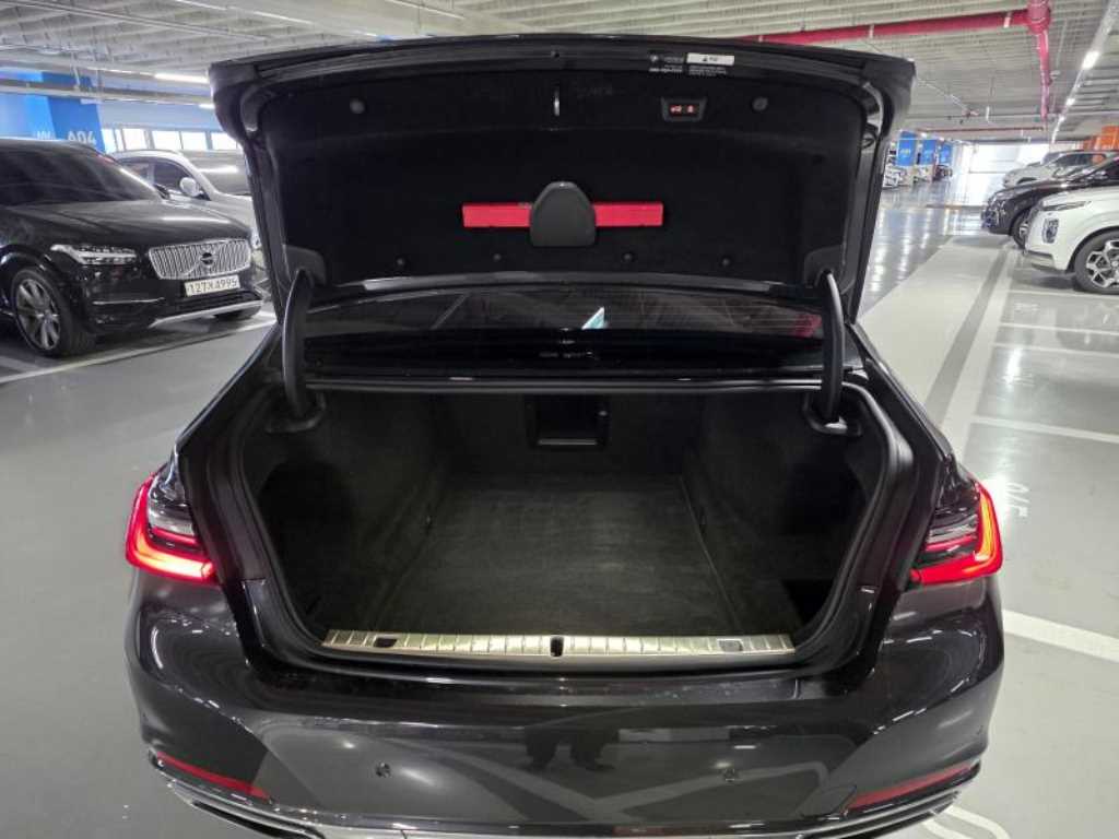 BMW 7 Series 2022 - Importación desde Corea - HF Imports Iquique - Foto 13